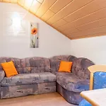 Weingartnerhof Calendula Apartment Jenesien