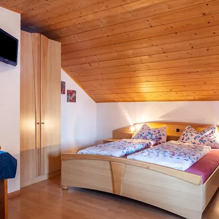 Weingartnerhof Calendula San Genesio Atesino