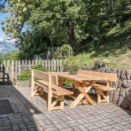 Weingartnerhof Calendula Apartman *